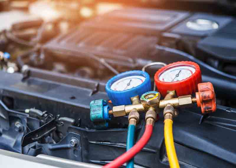 Quels sont les indicateurs pour savoir si votre voiture nécessite une vidange ? La Réunion<br>Vidange de voiture à La Réunion<br>Spécialiste de la vidange de voiture à La Réunion